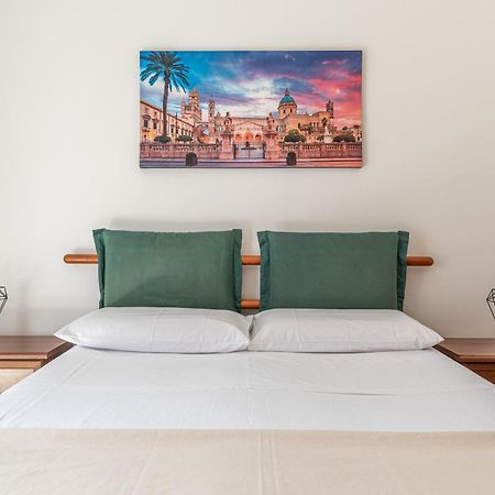 I Mori-Holiday Apartment Палермо Экстерьер фото